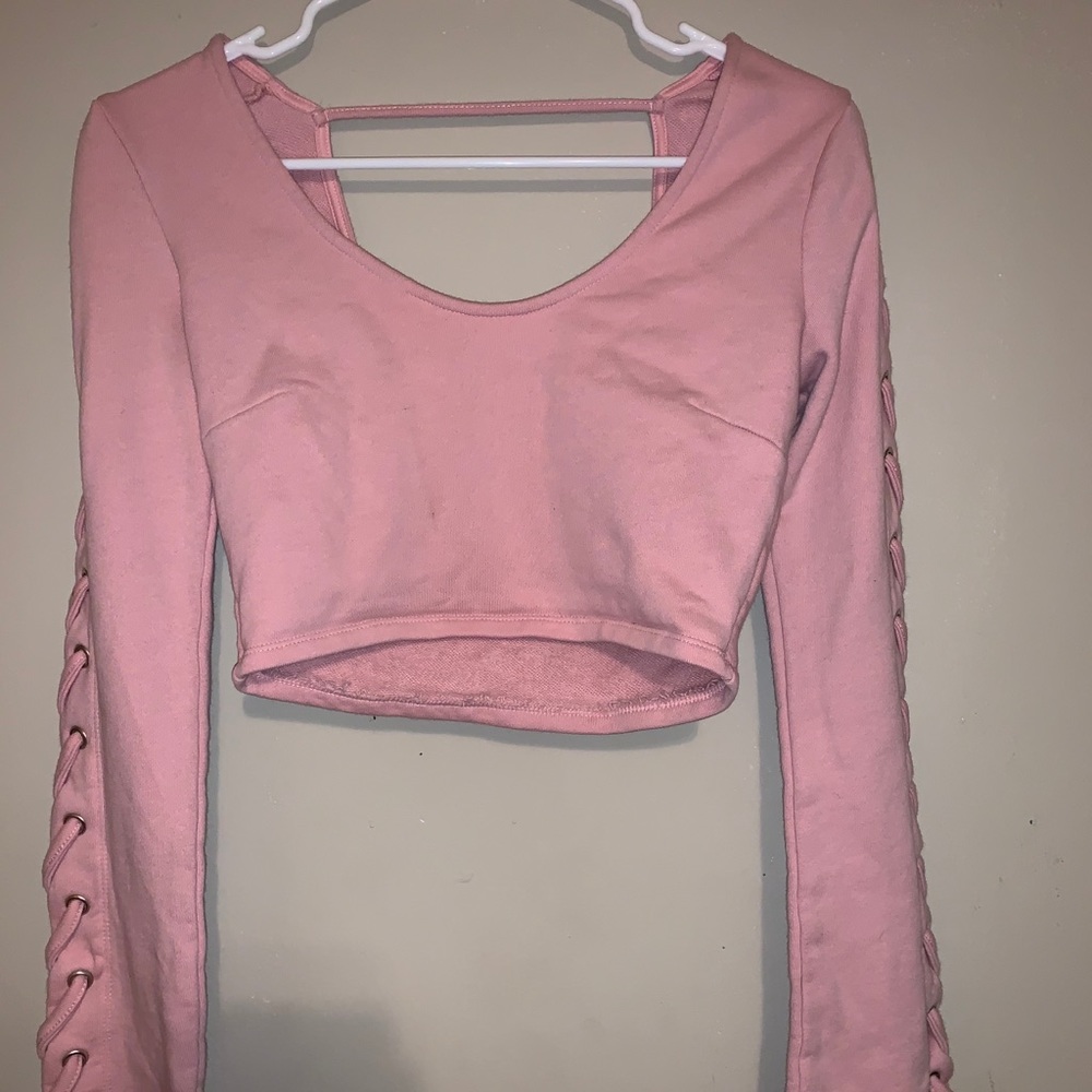 Long sleeve tied crop top